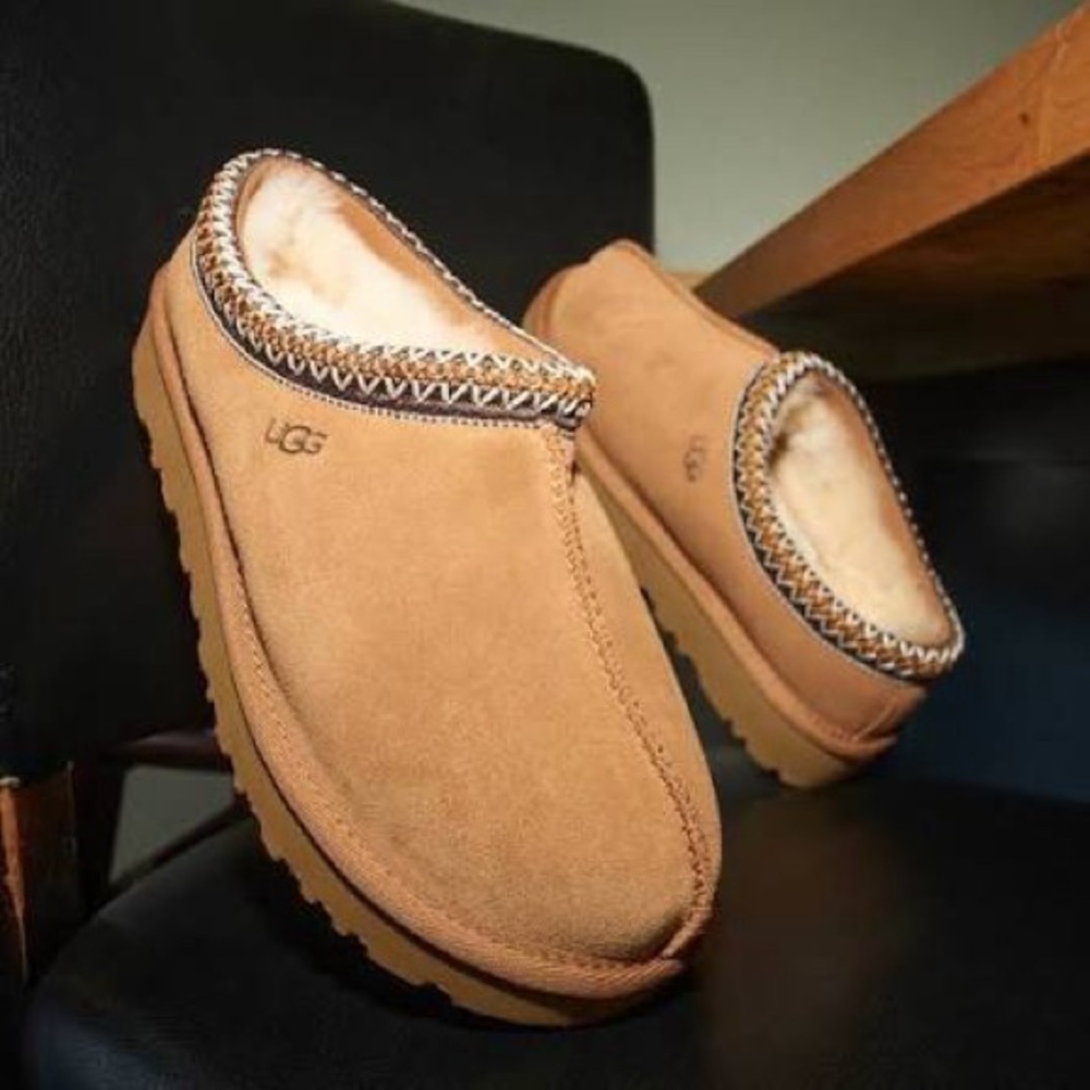 UGG Women’s Tasman Chestnut NIB